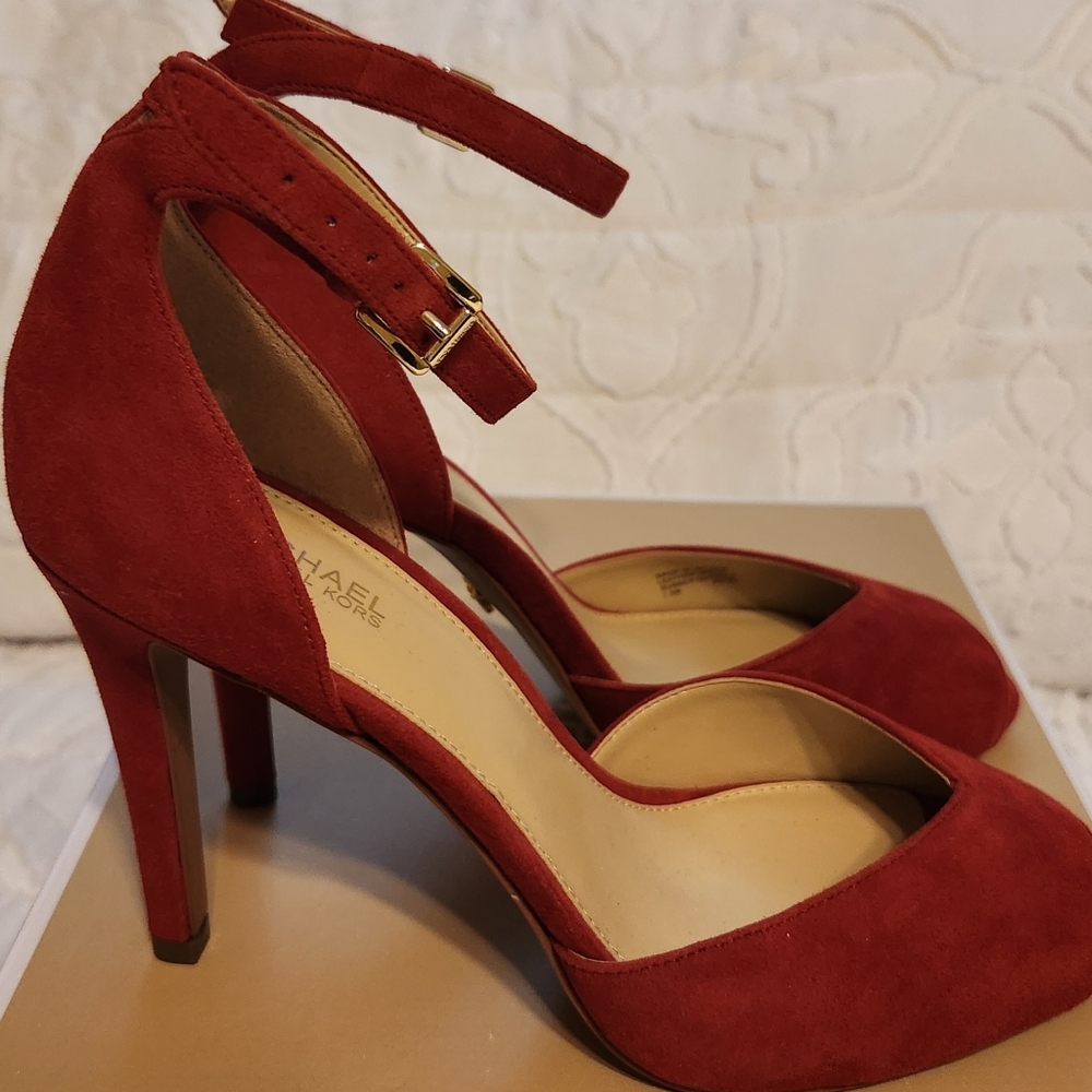 Michael Kors Pumps/Heels/Stiletto